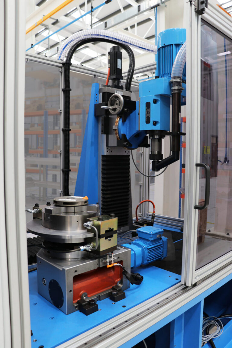 Pump Balancing Machine - Image 1