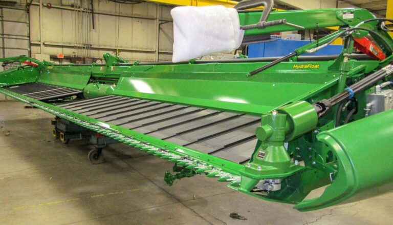 Combine Draper Header - Image 1